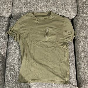 Men’s Medium Shirt